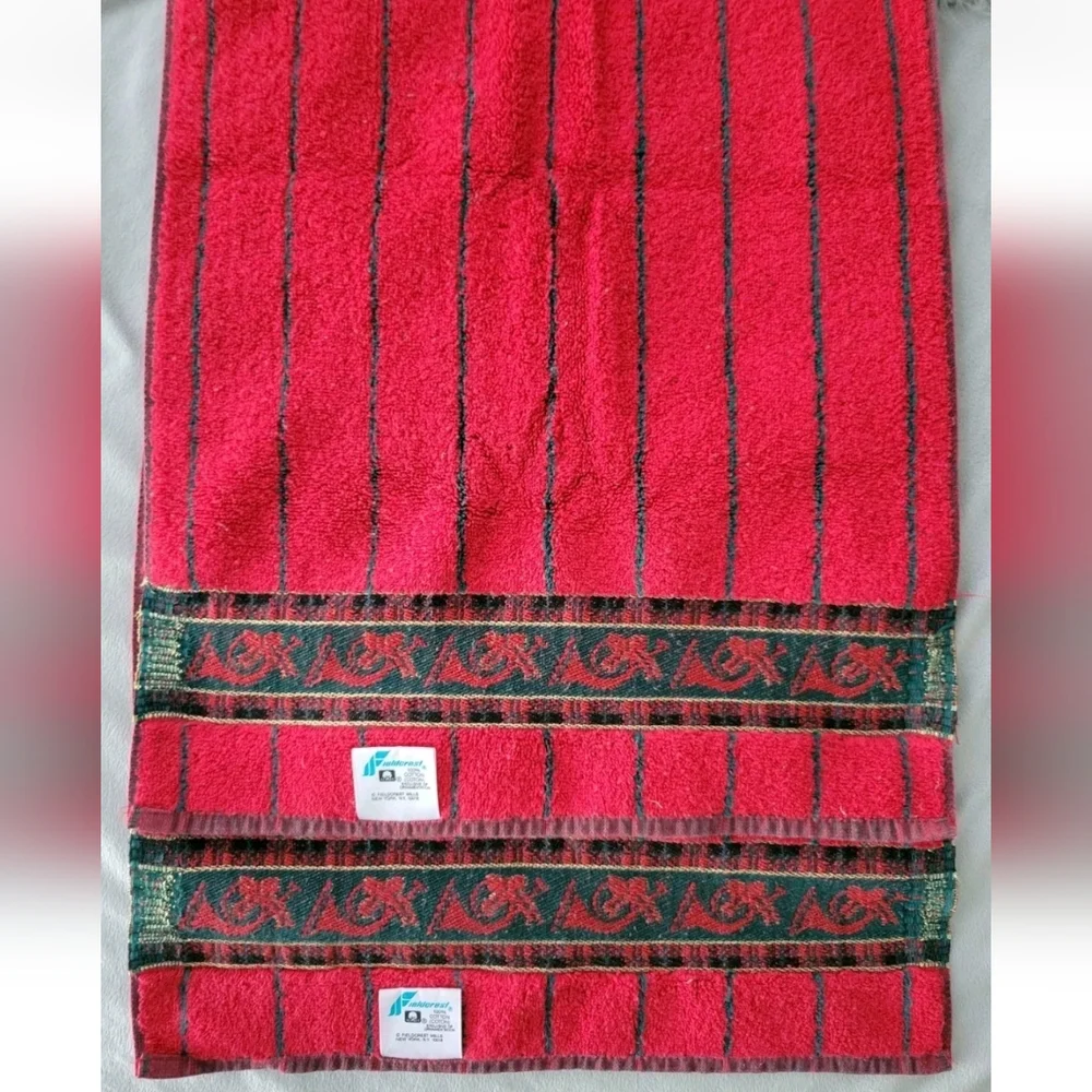 Vintage Fieldcrest Christmas Holiday Hand Towels Green Red Gold 100% Cotton Set
